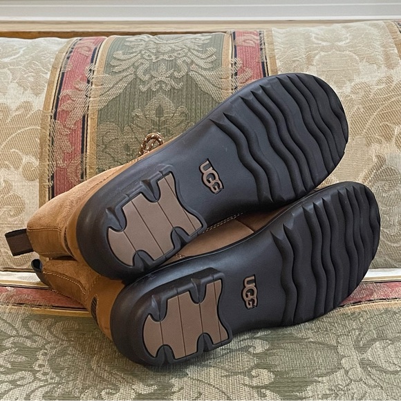 UGG Hapsburg Duck Boot. Chestnut leather
N10-7 - Picture 5 of 8